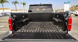 Toyota Tacoma 2WD SR5 Double Cab 6' Bed AT (Natl) 2026