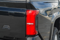 Toyota Tacoma 2WD SR5 Double Cab 5' Bed AT (Natl) 2026