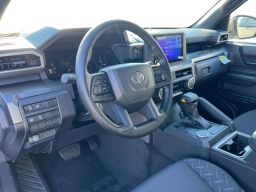 Toyota Tacoma 2WD SR5 Double Cab 6' Bed AT (Natl) 2026