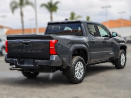 Toyota Tacoma 2WD SR5 Double Cab 6' Bed AT (Natl) 2026