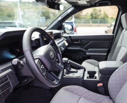 Toyota Tacoma 2WD SR5 Double Cab 6' Bed AT (Natl) 2026