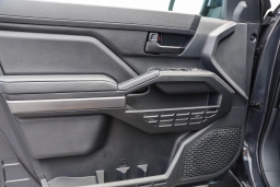 Toyota Tacoma 2WD SR5 Double Cab 6' Bed AT (Natl) 2026