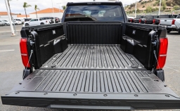Toyota Tacoma 2WD SR5 Double Cab 6' Bed AT (Natl) 2026