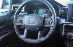 Toyota Tacoma 2WD SR5 Double Cab 5' Bed AT (Natl) 2026