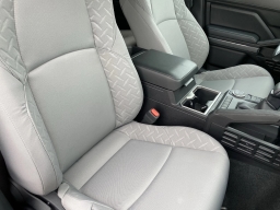 Toyota Tacoma 2WD SR5 Double Cab 6' Bed AT (Natl) 2026