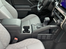 Toyota Tacoma 2WD SR5 Double Cab 6' Bed AT (Natl) 2026