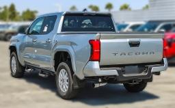 Toyota Tacoma 2WD SR5 Double Cab 6' Bed AT (Natl) 2026