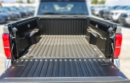 Toyota Tacoma 2WD SR5 Double Cab 6' Bed AT (Natl) 2026