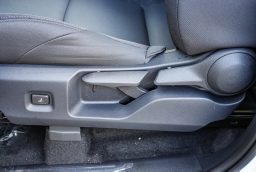 Toyota Tacoma 2WD SR5 Double Cab 6' Bed AT (Natl) 2026