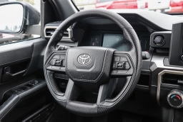 Toyota Tacoma 2WD SR5 Double Cab 5' Bed AT (Natl) 2026