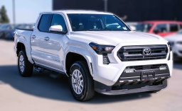 Toyota Tacoma 2WD SR5 Double Cab 5' Bed AT (GS) 2026