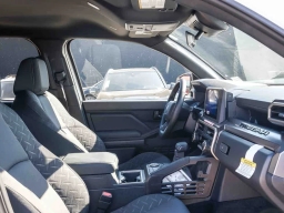 Toyota Tacoma 2WD SR5 Double Cab 5' Bed AT (GS) 2026