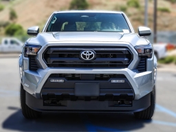 Toyota Tacoma 2WD SR5 Double Cab 6' Bed AT (Natl) 2026