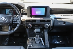 Toyota Tacoma 2WD SR5 Double Cab 6' Bed AT (Natl) 2026