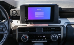 Toyota Tacoma 2WD SR5 Double Cab 6' Bed AT (Natl) 2026