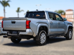 Toyota Tacoma 2WD SR5 Double Cab 6' Bed AT (Natl) 2026
