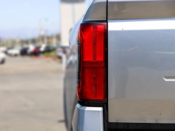 Toyota Tacoma 2WD SR5 Double Cab 6' Bed AT (Natl) 2026