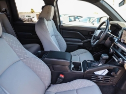 Toyota Tacoma 2WD SR5 Double Cab 6' Bed AT (Natl) 2026