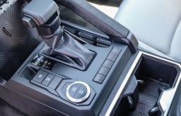 Toyota Tacoma 2WD SR5 Double Cab 6' Bed AT (Natl) 2026