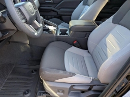 Toyota Tacoma 4WD TRD Sport Double Cab 5' Bed AT (Natl) 2026