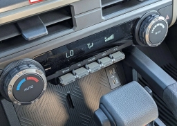 Toyota Tacoma 4WD TRD Sport Double Cab 5' Bed AT (Natl) 2026