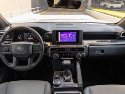 Toyota Tacoma 4WD SR5 Double Cab 5' Bed AT (Natl) 2026