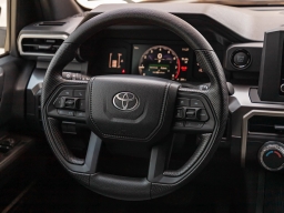 Toyota Tacoma 4WD SR5 Double Cab 6' Bed AT (Natl) 2026