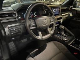 Toyota Tacoma 4WD SR5 Double Cab 6' Bed AT (Natl) 2025