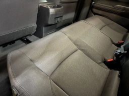 Toyota Tacoma 4WD SR5 Double Cab 6' Bed AT (Natl) 2025