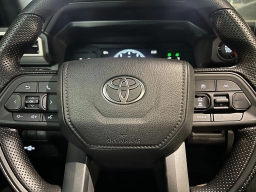 Toyota Tacoma 4WD SR5 Double Cab 6' Bed AT (Natl) 2025