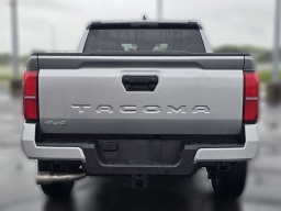 Toyota Tacoma 4WD SR5 Double Cab 6' Bed AT (Natl) 2026