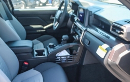 Toyota Tacoma 4WD TRD Sport Double Cab 6' Bed AT (Natl) 2026