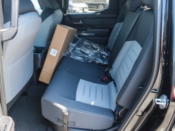 Toyota Tacoma 4WD TRD Sport Double Cab 6' Bed AT (Natl) 2026