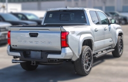 Toyota Tacoma 4WD TRD Sport Double Cab 6' Bed AT (Natl) 2026