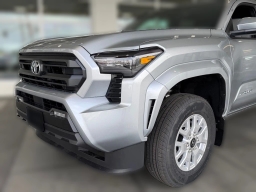 Toyota Tacoma 4WD SR5 Double Cab 6' Bed AT (Natl) 2026