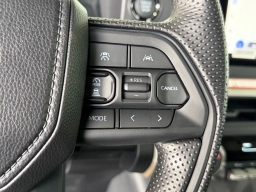 Toyota Tacoma 4WD SR5 Double Cab 6' Bed AT (Natl) 2026