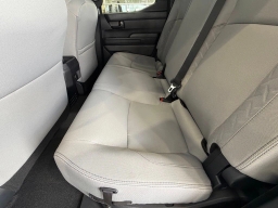 Toyota Tacoma 4WD SR5 Double Cab 6' Bed AT (Natl) 2026