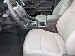 Toyota Tacoma 4WD SR5 Double Cab 6' Bed AT (Natl) 2026