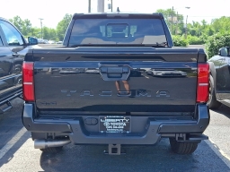 Toyota Tacoma 4WD TRD Sport Double Cab 6' Bed AT (Natl) 2026