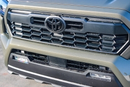 Toyota Tacoma 4WD TRD Off Road Double Cab 6' Bed AT (Natl) 2026