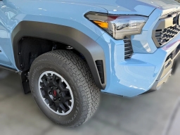 Toyota Tacoma 4WD TRD Off Road Double Cab 6' Bed AT (Natl) 2026