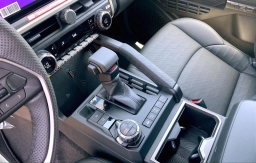 Toyota Tacoma 4WD TRD Off Road Double Cab 6' Bed AT (Natl) 2026