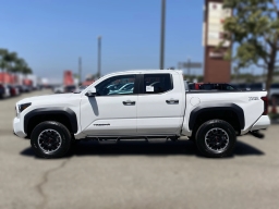 Toyota Tacoma 4WD TRD Off Road Double Cab 6' Bed AT (Natl) 2026