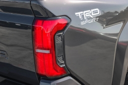 Toyota Tacoma 4WD TRD Sport Double Cab 6' Bed AT (Natl) 2026