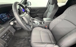 Toyota Tacoma 4WD SR5 Double Cab 6' Bed AT (Natl) 2026