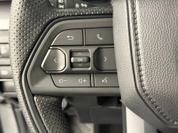 Toyota Tacoma 4WD SR5 Double Cab 6' Bed AT (Natl) 2026