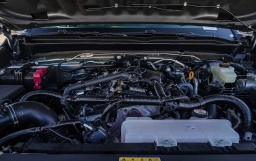 Toyota Tacoma 4WD SR5 Double Cab 5' Bed AT (GS) 2026