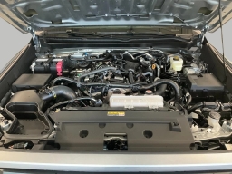 Toyota Tacoma 4WD SR5 Double Cab 5' Bed AT (Natl) 2026