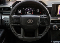 Toyota Tacoma 4WD SR5 Double Cab 6' Bed AT (Natl) 2026