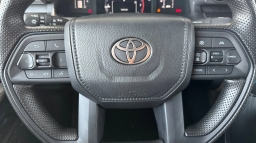 Toyota Tacoma 4WD SR5 Double Cab 6' Bed AT (Natl) 2026
